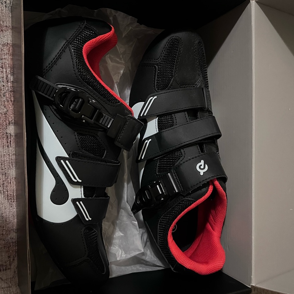 Men’s size 12 Peloton Cycling shoes. Only worn once